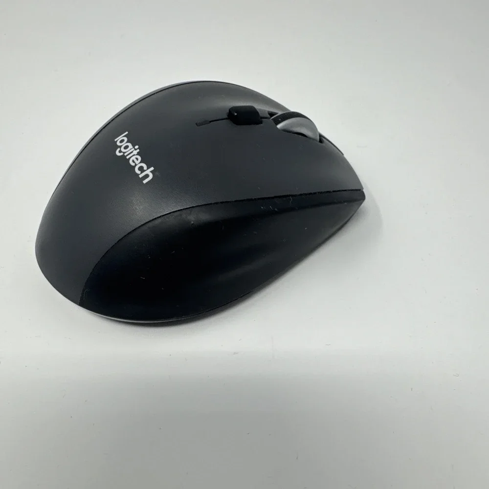 Logitech M705 Wireless Laser Mouse & USB Dongle P/N: 810-007445